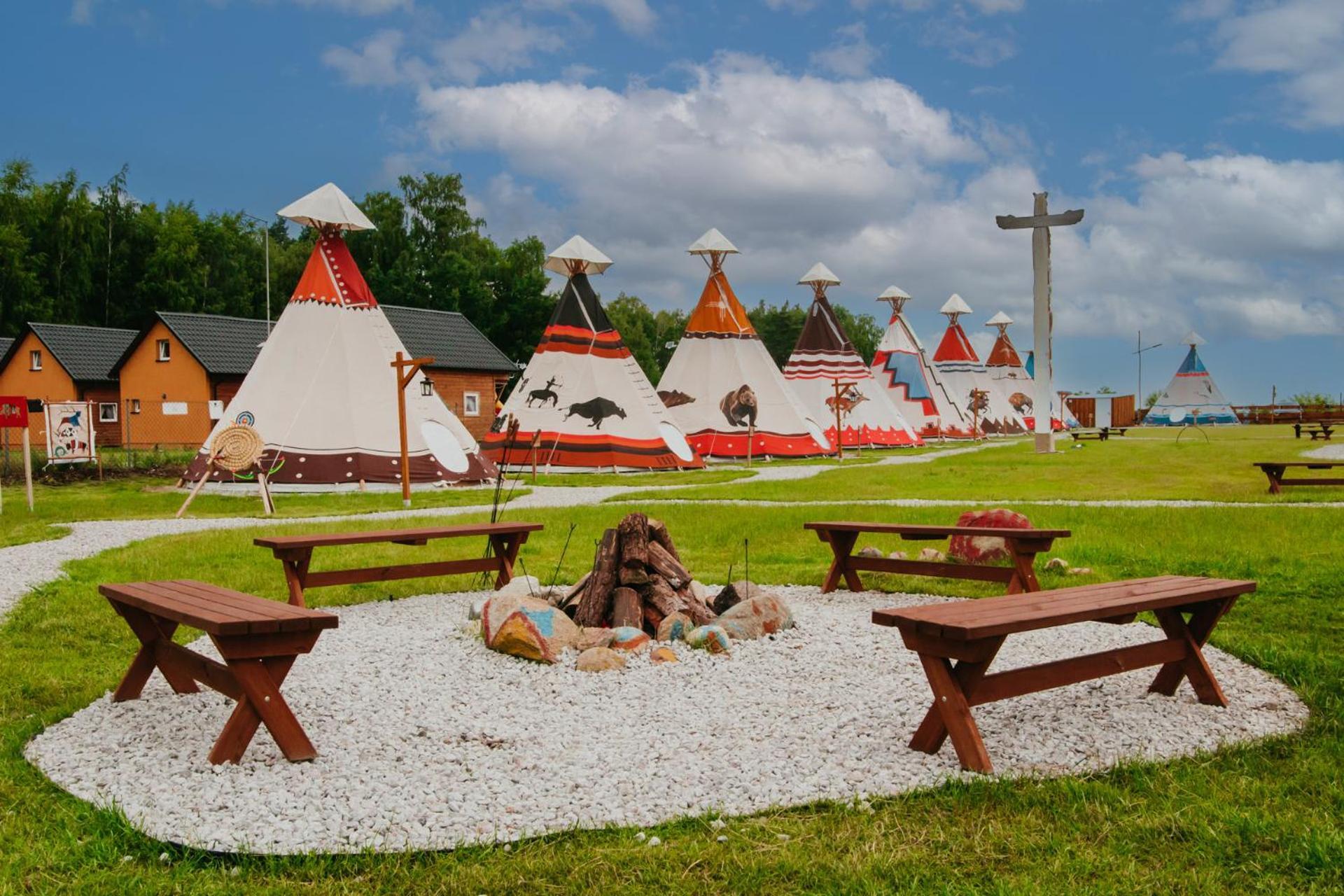 Hotel Indiana Camp - 150 M Od Suntago Park Grabce-Towarzystwo Esterno foto