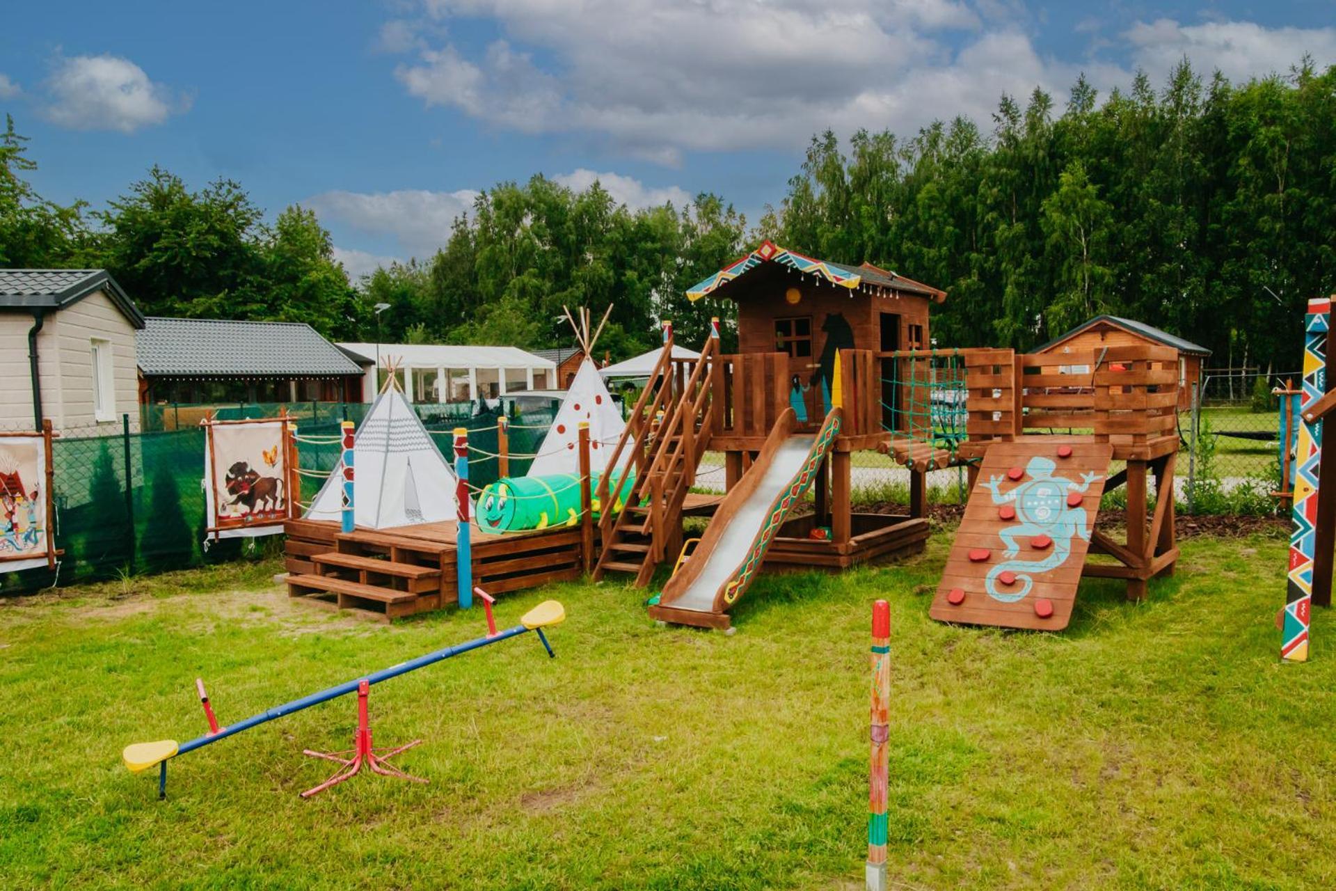 Hotel Indiana Camp - 150 M Od Suntago Park Grabce-Towarzystwo Esterno foto
