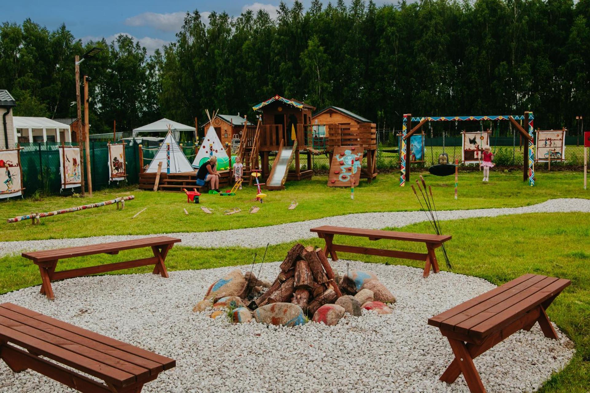 Hotel Indiana Camp - 150 M Od Suntago Park Grabce-Towarzystwo Esterno foto