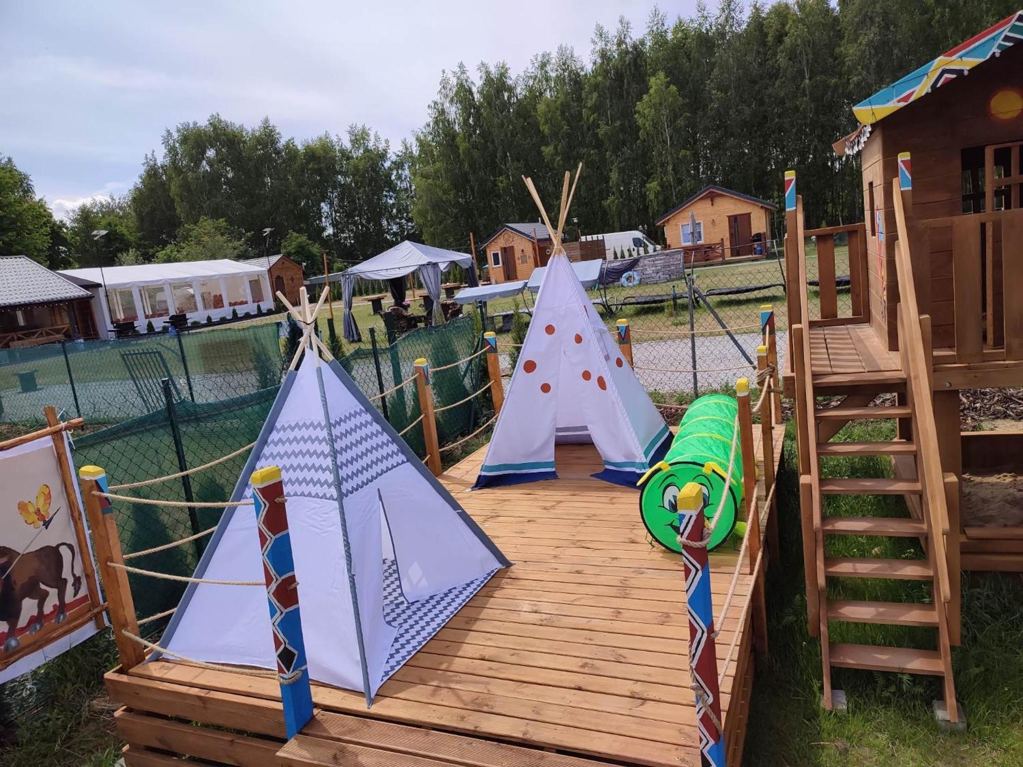 Hotel Indiana Camp - 150 M Od Suntago Park Grabce-Towarzystwo Esterno foto